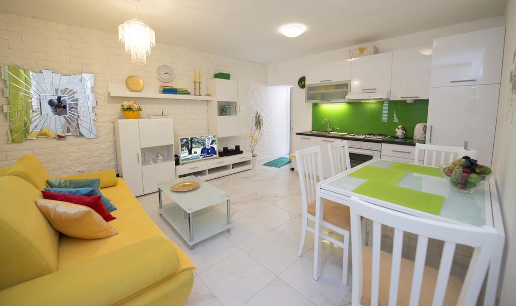 Apartment Dea สปลิท ภายนอก รูปภาพ
