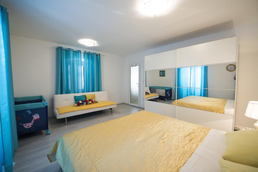 Apartment Dea สปลิท ภายนอก รูปภาพ
