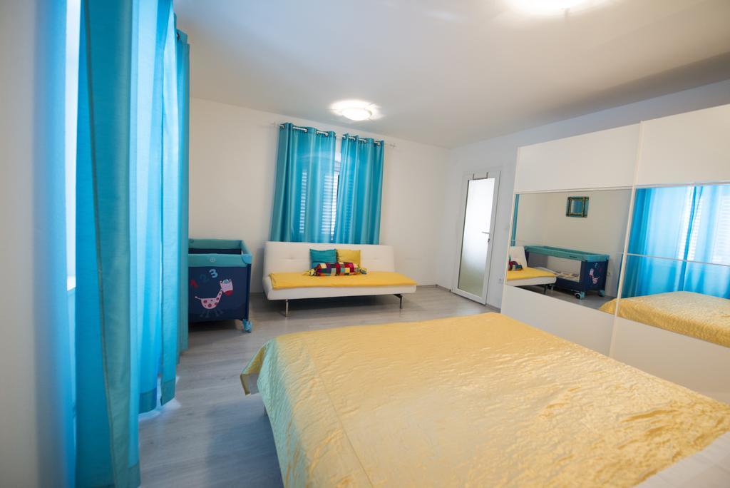 Apartment Dea สปลิท ภายนอก รูปภาพ